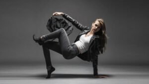 Contemporary Dance Gear Guide - What I Pack For Class