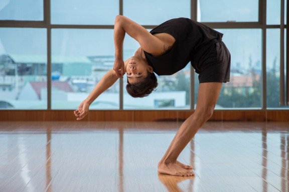 What Correct Dance Posture Actually Looks Like
